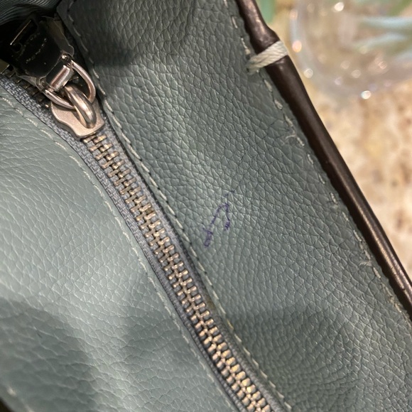 Coach Turnlock Chain Tote 27 - Picture 9 of 14